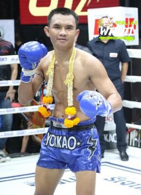 เพชรแปดริ้ว