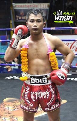 กวางเพชร